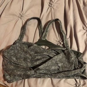Lululemon sports bra
